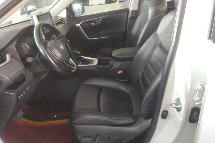 Used Toyota RAV4 2020 2.0L CVT Two-Wheel Drive Fashion PLUS Edition