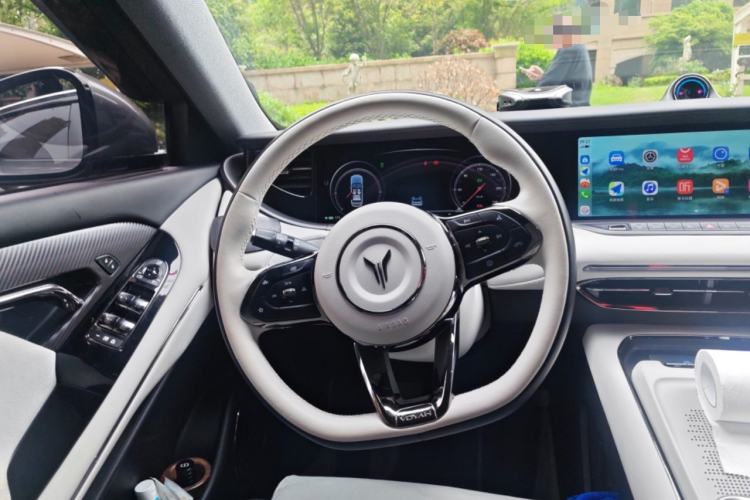 Used VOYAH FREE 2025 318 259 km All-Wheel-Drive Exploration Edition