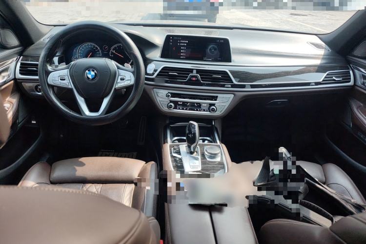 Used BMW 7 Series 2018 730Li Luxury Edition M Sport Package Center Console