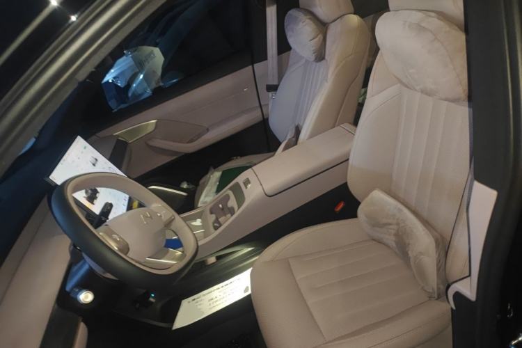 Used ONVO L60 2024 60 kWh Rear-Drive Version