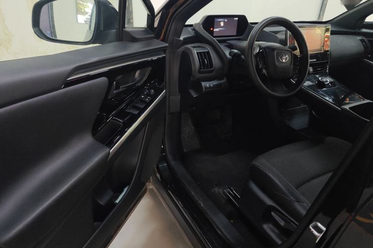 Used Toyota FAW Toyota bZ4X 2022 Two-Wheel-Drive Long-Range JOY Edition
