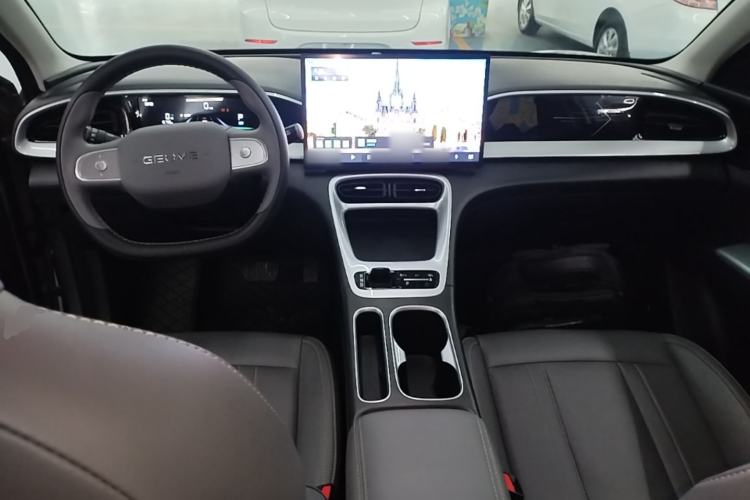 Used Geely Galaxy Geome 2025 310km Dream Edition Center Console