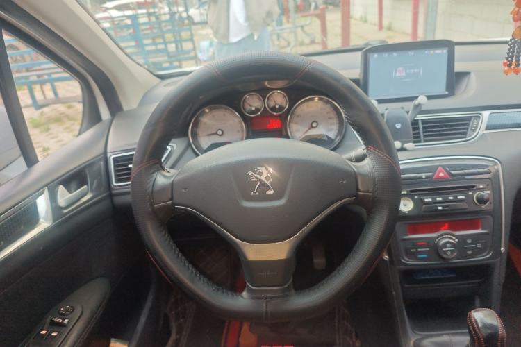 Used Peugeot 308 2014 Enjoy Edition Classic 1.6L Manual Fashion Model