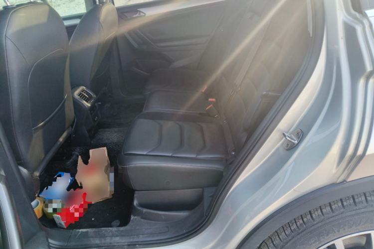 Used Volkswagen Tiguan L 2017 330TSI Automatic Two-Wheel Drive Luxury Edition Left Rear Seat