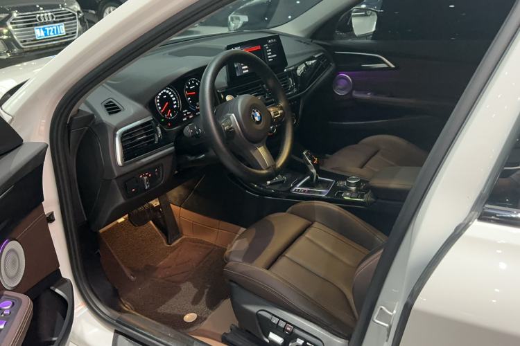 Used BMW 1 Series 2023 125i M Sport Night Edition Interior 1