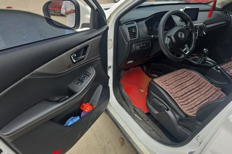 Used Dongfeng Fengon S560 2018 1.8L Manual Comfort 7-Seater Driver Seat