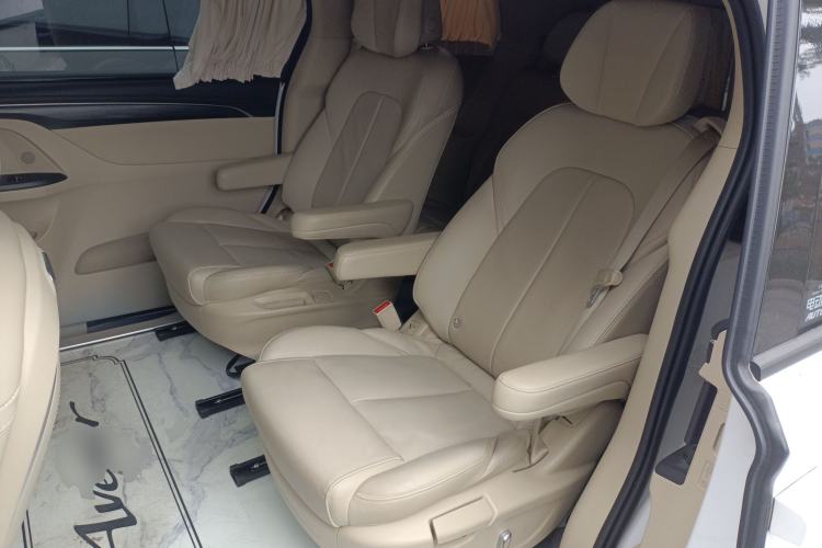 Used Buick GL8 2022 ES Landtrek 653T Luxury Edition