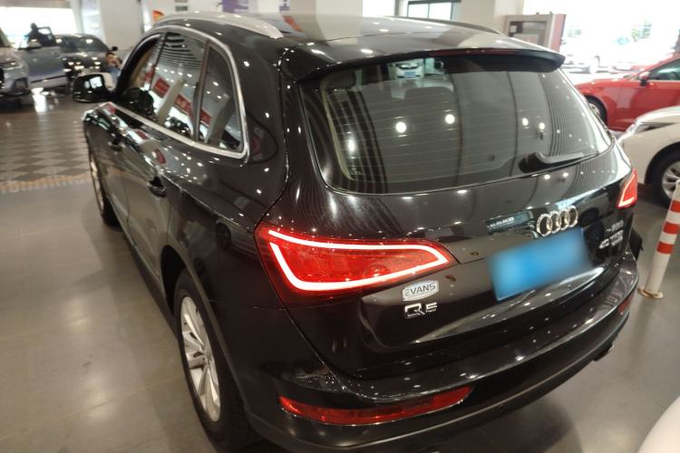 Used Audi Q5 2015 40 TFSI Technology Edition Exterior 2