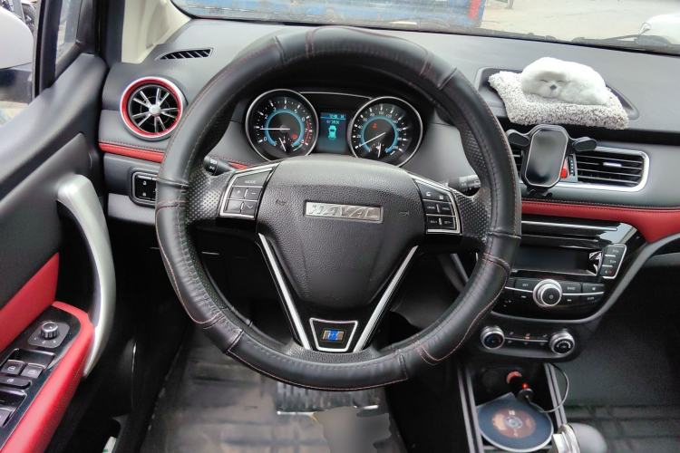 Used Haval H1 2016 Revised Version Blue Badge 1.5L AMT Standard Edition Steering Wheel