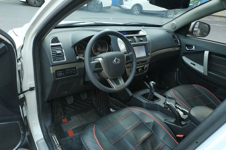 Used Geely Auto GX7 2015 Classic Edition 1.8L Manual Urban Model China IV
