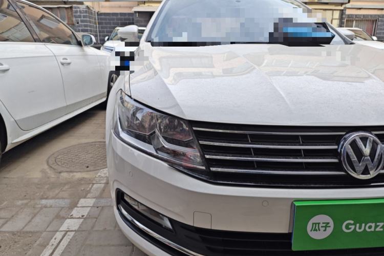 Used Volkswagen Lavida 2017 1.6L Automatic Comfort Edition
