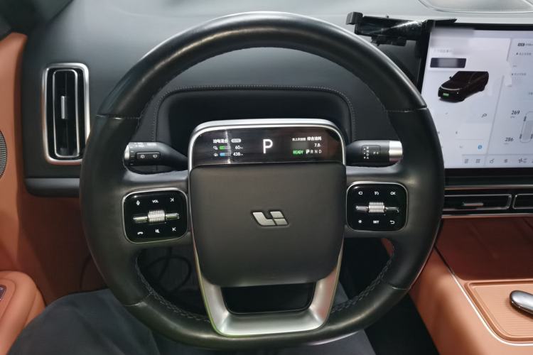 Used Li Auto L8 2023 Pro Model
