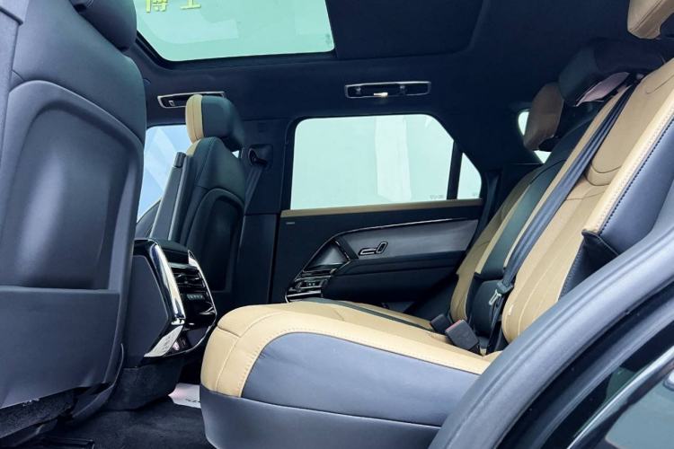 Used Land Rover Range Rover Sport 2024 400PS Dynamic SE
