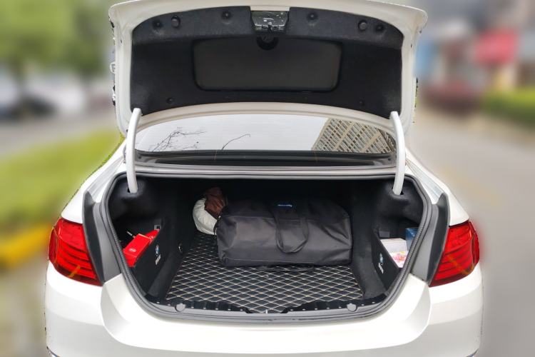 Used BMW 5 Series 2014 525Li Luxury Design Package
