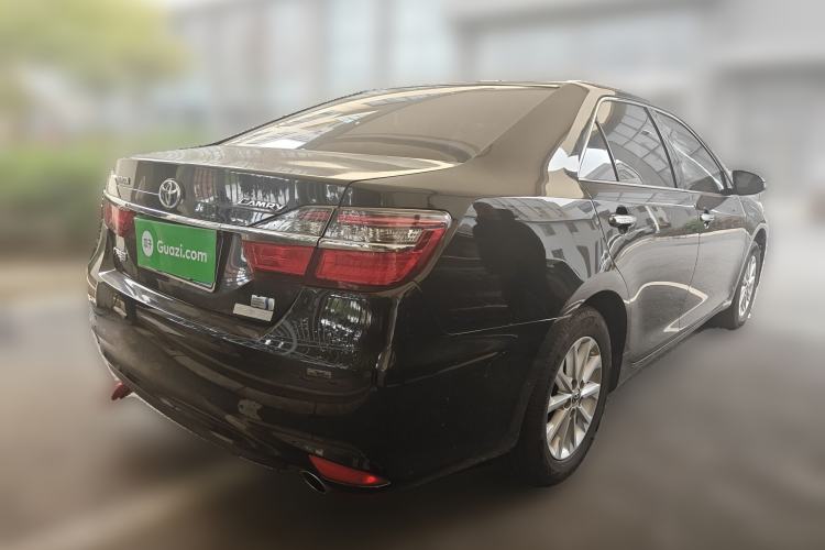 Used Toyota Camry 2016 Dual-Engine 2.5 HG 10th Anniversary Deluxe Navigation Edition
