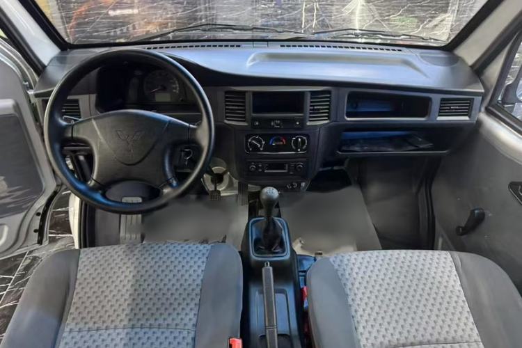 Used Wuling Zhiguang 2023 1.5L Practical Version 5/7 Seats