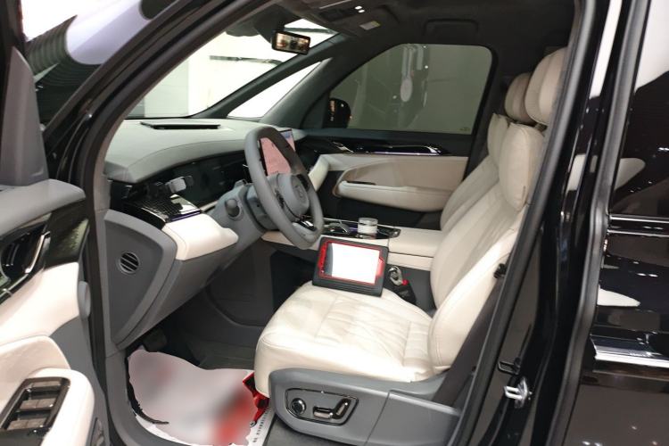 Used Zeekr 009 2024 Six-Seat Executive Version 4WD 108 kWh