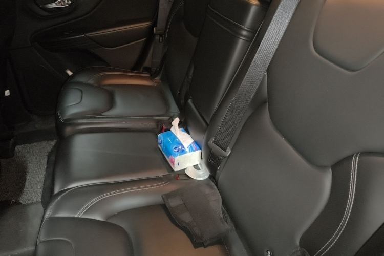 Used Jeep Cherokee 2017 2.4L Excellence Edition
