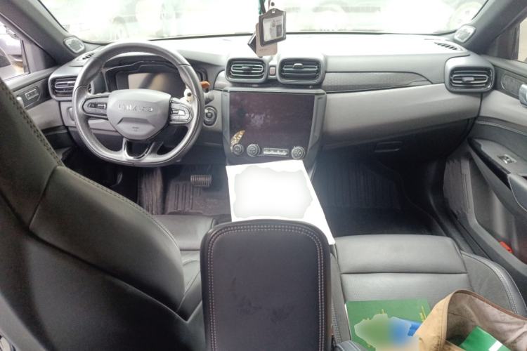 Used Lynk & Co 03 2022 2.0TD DCT JingPro Center Console