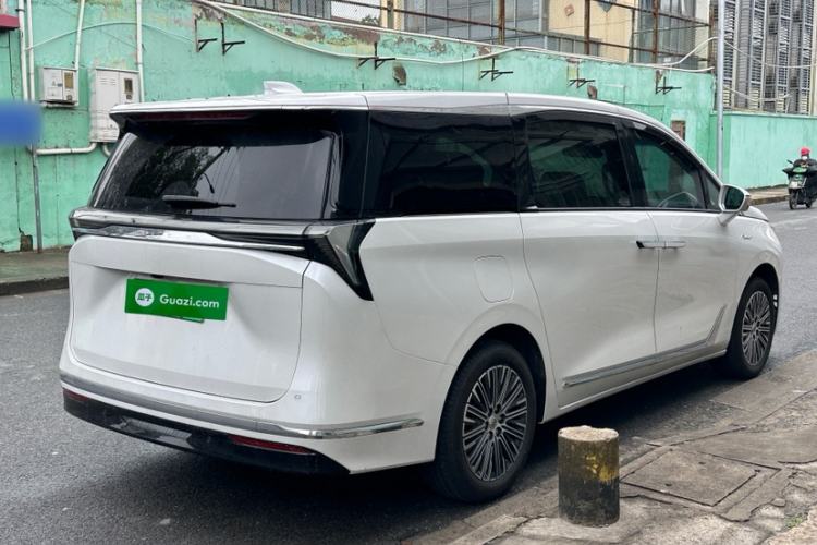 Used Buick GL8 New Energy 2024 Lu Zun Smart Edition 7-Seater