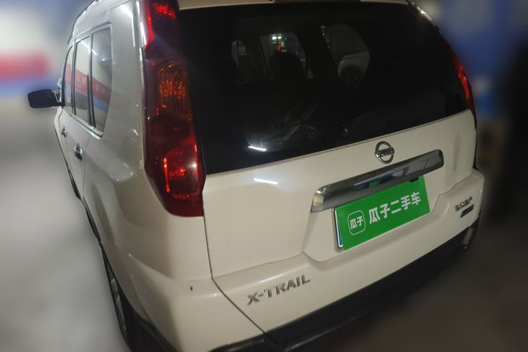 Used Nissan X-Trail 2010 2.5L CVT Luxury Edition 4WD Exterior 3