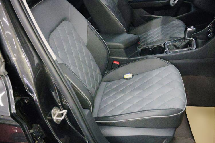 Used Volkswagen Sagitar 2025 Revised Version Three 300TSI DSG Excellence Edition
