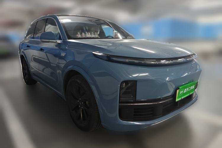 Used Li Auto L8 2023 Pro Model Front Right 45 Deg