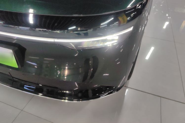 Used Zeekr 7X 2025 100 kWh Long-Range Rear-Wheel Drive with Intelligent Driving Features