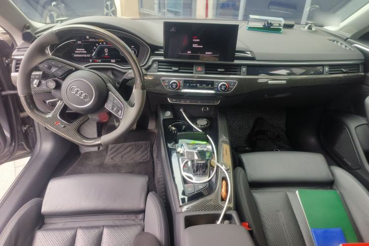 Used Audi A5 2023 Sportback 40 TFSI quattro Luxury Dynamic Edition Center Console