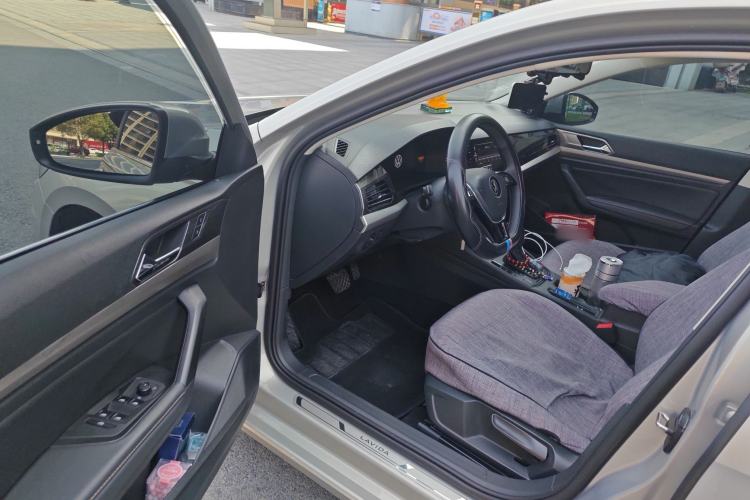 Used Volkswagen Lavida 2021 1.5L Automatic Comfort Edition
