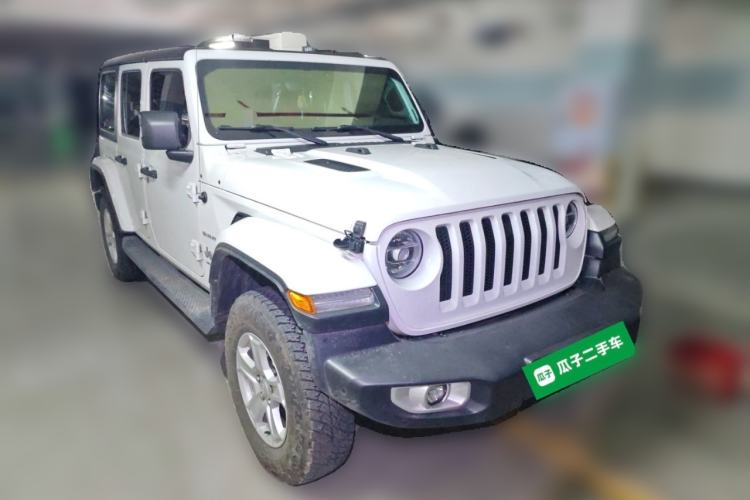 Used Jeep Wrangler 2019 2.0T Sahara 4-Door Version China V Standard