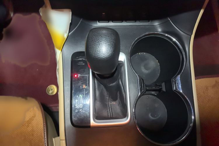 Used Toyota Highlander 2015 3.5L 4x4 Elite Edition 7-Seater
