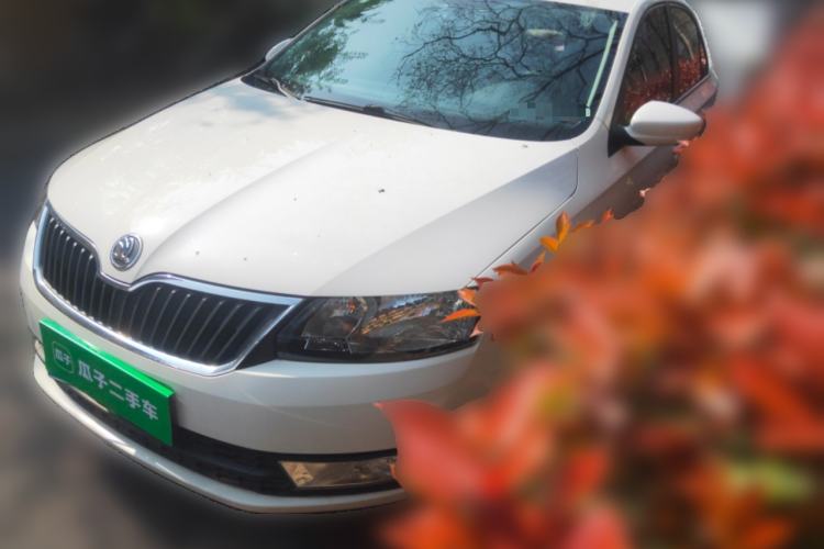 Used Skoda Rapid 2013 1.6L Automatic Smart Selection Model