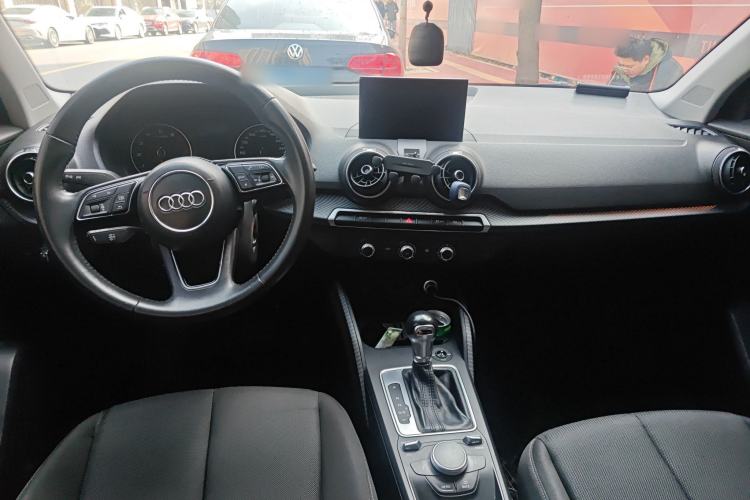 Used Audi Q2L 2018 35 TFSI Launch Exclusive Edition China V