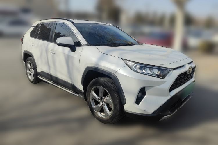 Used Toyota RAV4 2021 2.0L CVT Two-Wheel Drive Fashion PLUS Edition