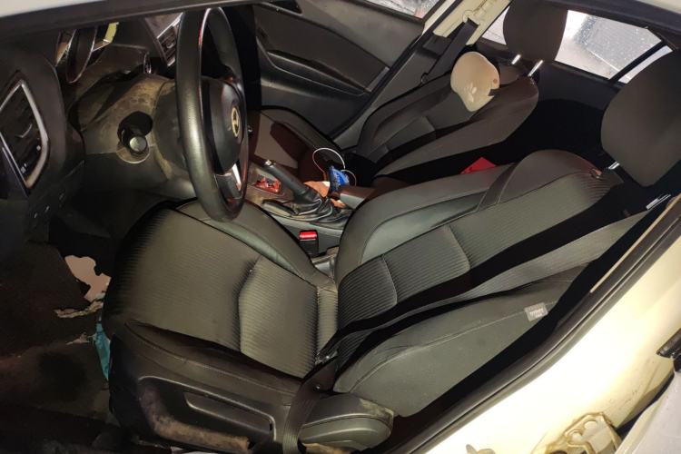 Used Mazda 3 Axela 2016 Sedan 1.5L Manual Comfort Model
