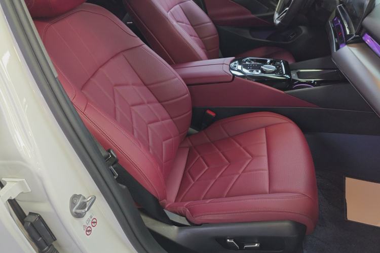 Used BMW 5 Series 2024 530Li Leading Model M Sport Package Right Front Seat