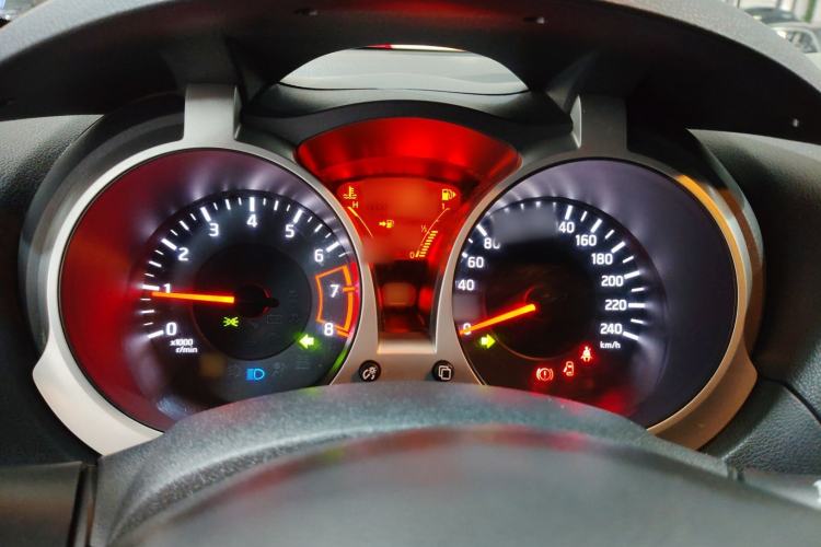 Used Infiniti ESQ 2014 1.6L Spontaneous Edition
