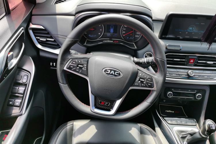 Used JAC Group Refine R3 2018 1.6L Manual Luxury Model Steering Wheel