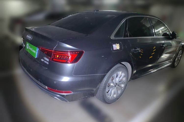 Used Audi A4L 2019 40 TFSI Ambition China VI
