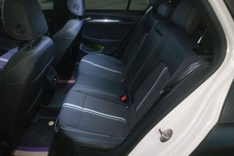 Used Volkswagen Golf 2023 Facelift 280TSI DSG R-Line Lite
