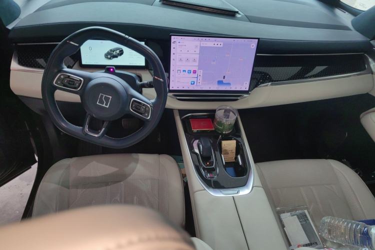 Used Zeekr 009 2024 Six-Seat Executive Version 4WD 108 kWh
