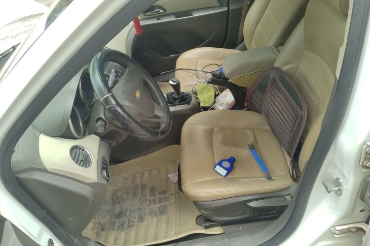 Used Chevrolet Cruze 2015 1.5L Classic SL MT Left Front Seat