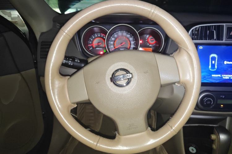 Used Nissan Sylphy 2012 Classic 1.6 XL Automatic Luxury Edition Steering Wheel