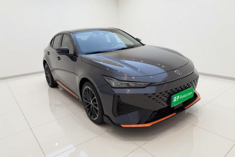 Used CHANGAN UNI-V 2025 1.5T 500Bar Prestige Sporty Version Exterior 2