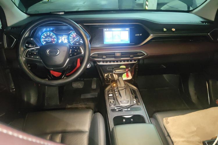 Used GAC Trumpchi GS4 2021 270T Automatic Elite Tech Edition Center Console