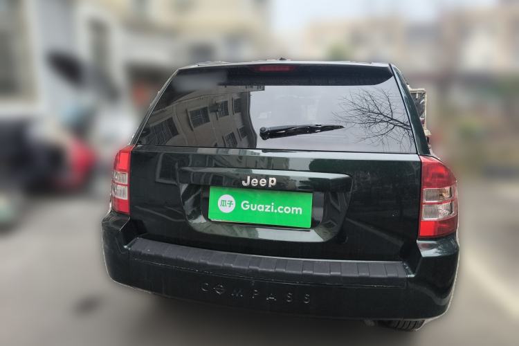 Used Jeep Compass 2010 2.4L four-wheel drive sport version
