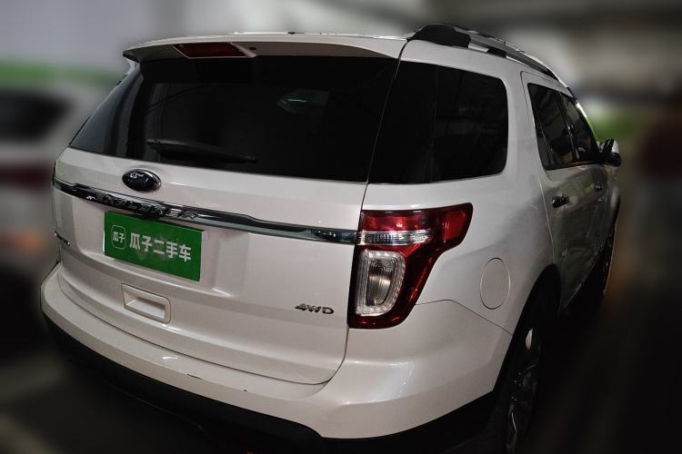 Used Ford Explorer 2013 3.5L Deluxe Model
