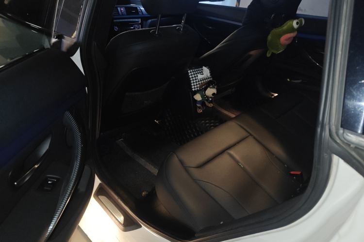 Used BMW 3 Series GT 2017 320i M Sport Left Rear Seat