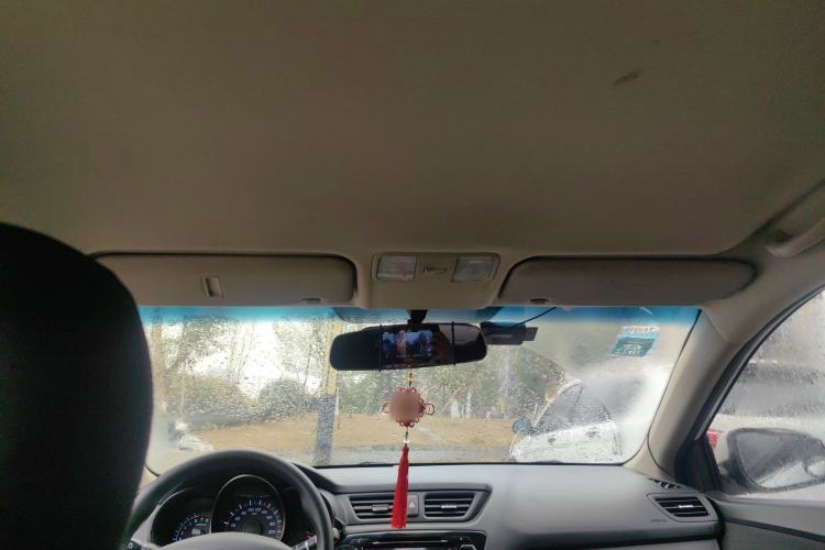 Used Kia K2 2015 Sedan 1.4L MT GLS